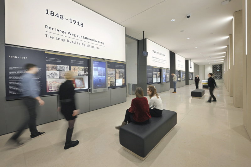 Ausstellung in der Agora
