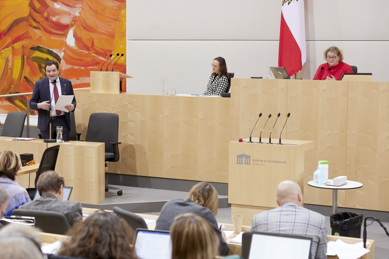 Auf der Regierungsbank Landwirtschaftsminister Norbert Totschnig (ÖVP)