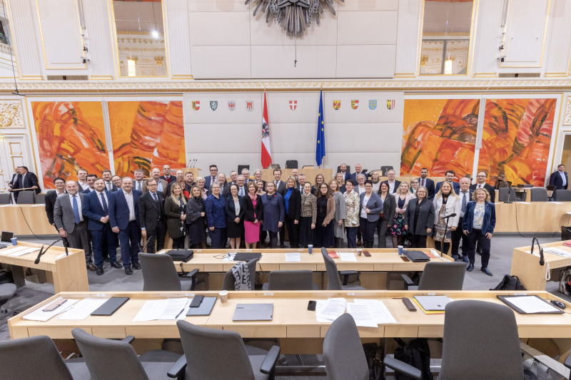 Gruppenfoto Teilnehmer:innen