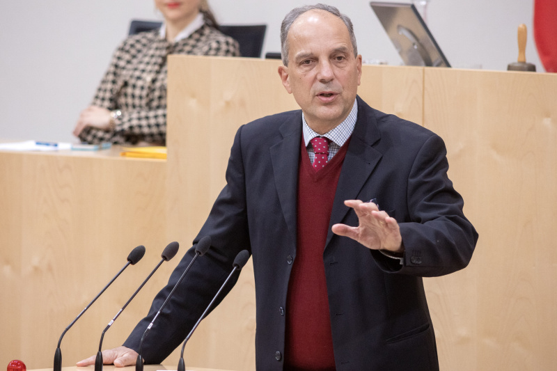 Bundesrat Johannes Hübner (FPÖ) am Rednerpult
