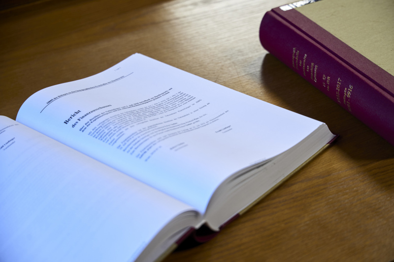 Aufgeschlagenes Buch