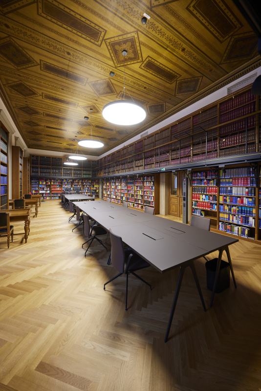 Lesesaal der Bibliothek