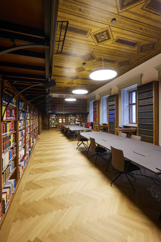 Lesesaal der Bibliothek