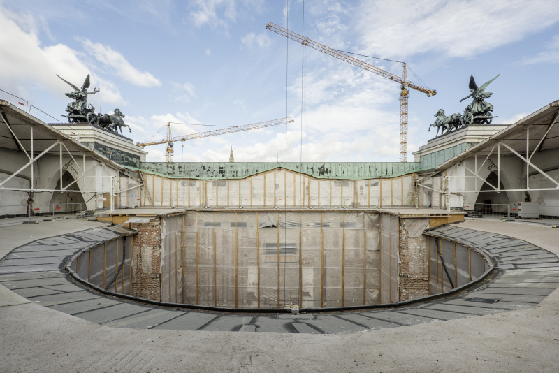 Offenes Dach über dem Nationalratssaal