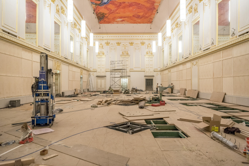 Einbauarbeiten im Redoutensaal