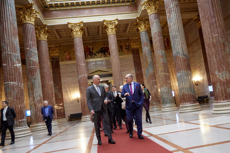 Von rechts: Nationalratspräsident Wolfgang Sobotka (ÖVP), Bundespräsident der Schweizerischen Eidgenossenschaft Alain Berset