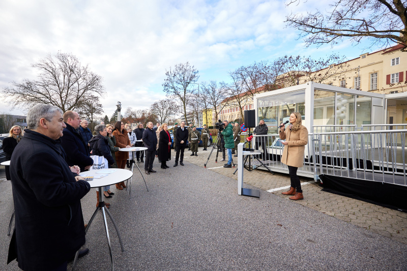 Begrüßung durch Landtagsdirektorin Burgenland Christine Krumböck