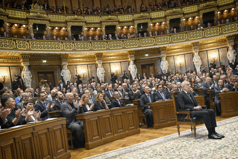 Von links: Nationalratspräsident Wolfgang Sobotka (ÖVP), Bundespräsident Alexander Van der Bellen, Doris Schmidauer