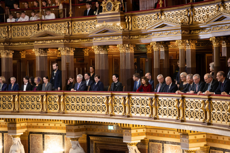 Blick Richtung Veranstaltungsteilnehmer:innen