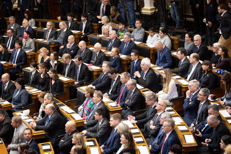 Blick Richtung Veranstaltungsteilnehmer:innen
