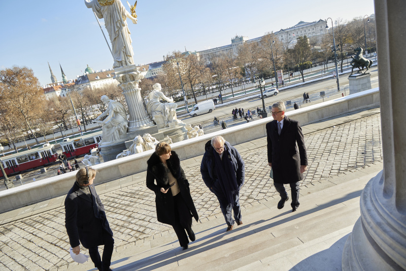 Von links: Tatjana Lukáš Moderation, András Pálffy Architektenbüro Jabornegg & Pálffy, Parlamentsvizedirektor Alexis Wintoniak