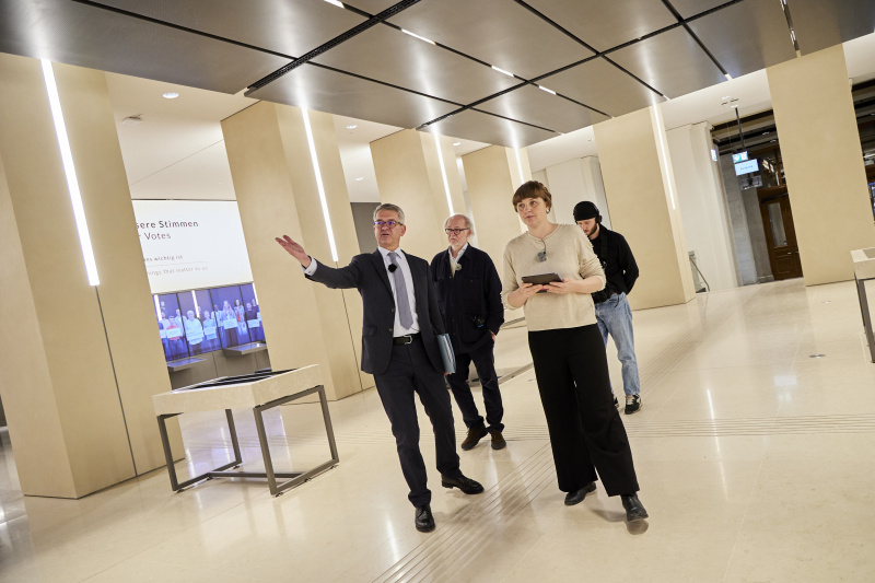 Von links: Parlamentsvizedirektor Alexis Wintoniak, András Pálffy Architektenbüro Jabornegg & Pálffy, Tatjana Lukáš Moderation