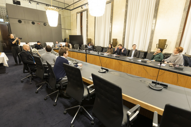 Blick richtung Veranstaltungsteilnehmer:innen