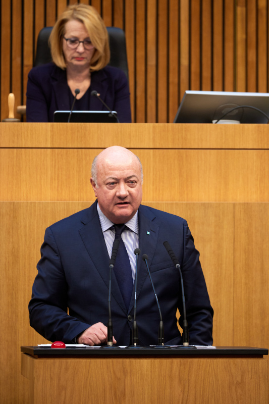 Am Redner:innenpult Nationalratsabgeordneter Christian Stocker (ÖVP)