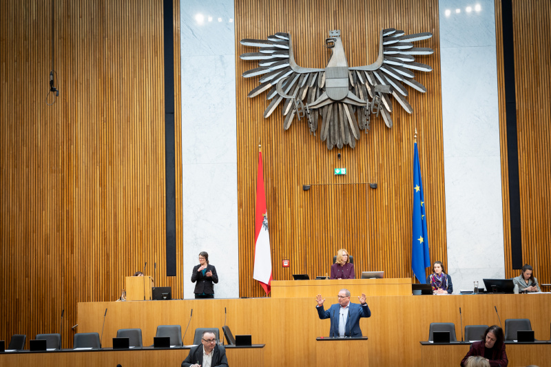 Nationalratsabgeordneter Dietmar Keck (SPÖ) am Rednerpult