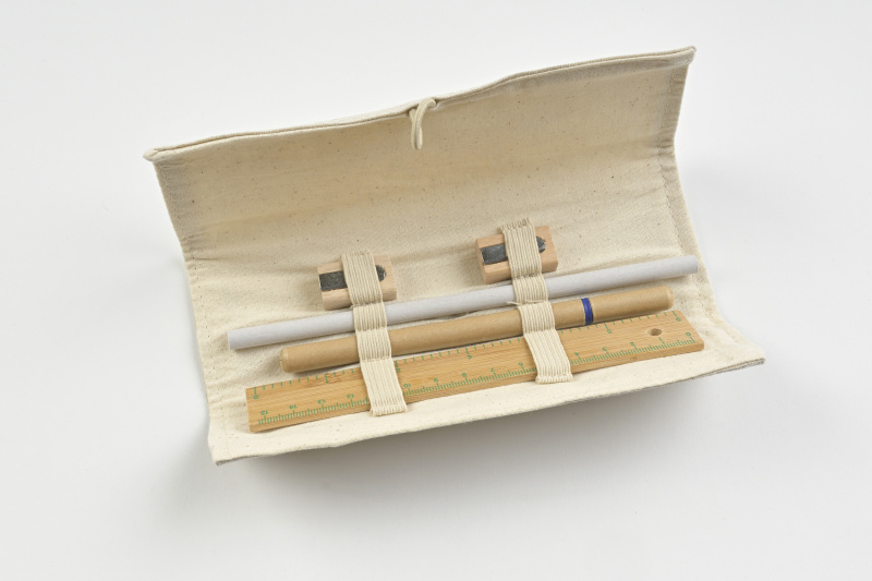 Bleistift-Set mit Lineal