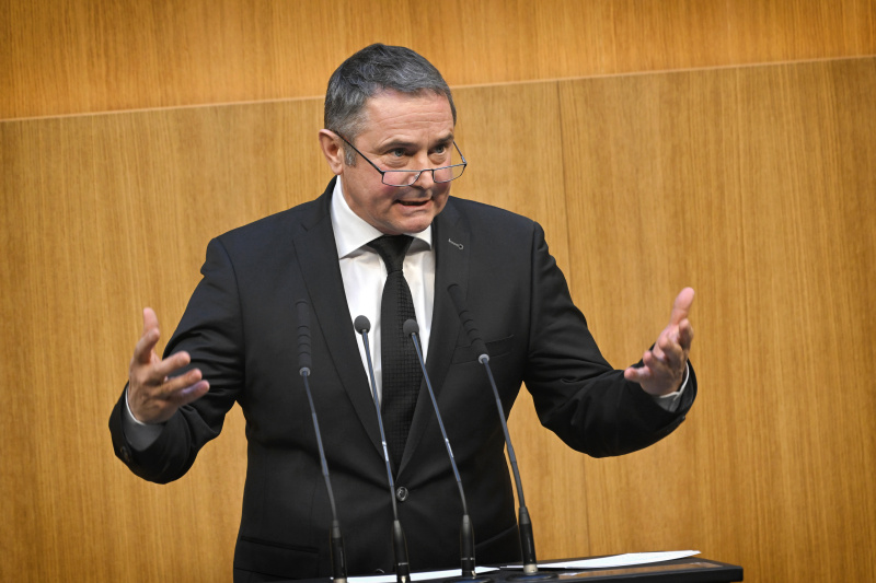 Am Rednerpult: Nationalratsabgeordneter Norbert Sieber (ÖVP)