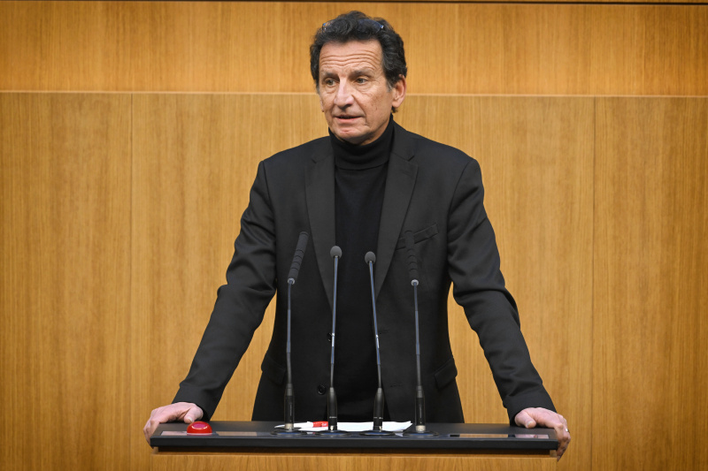 Am Rednerpult: Nationalratsabgeordneter Christian Oxonitsch (SPÖ)