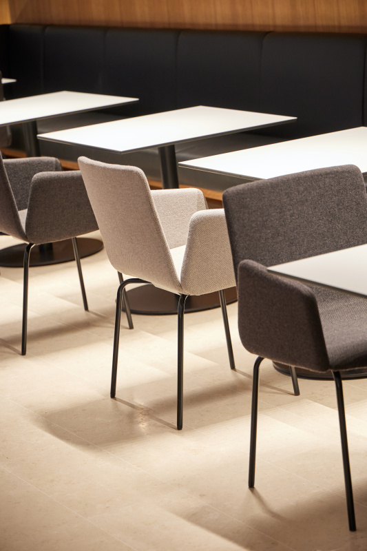 Bestuhlung im Kelsen Restauran