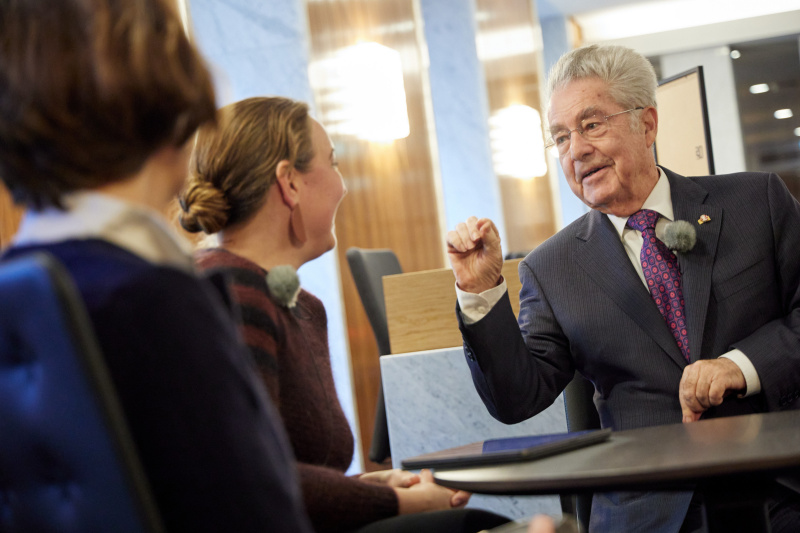 Von links: Magdalena Pöschl Rechtswissenschaftlerin, Tatjana Lukáš, Bundespräsident a.D. Heinz Fischer