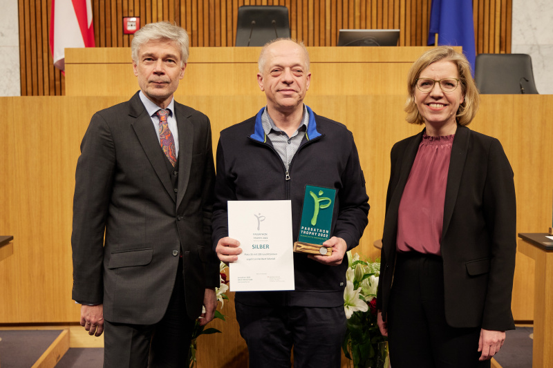 Überreichung der Auszeichnungen an die Gewinner:innen des passathon in der Kategorie „Silber“