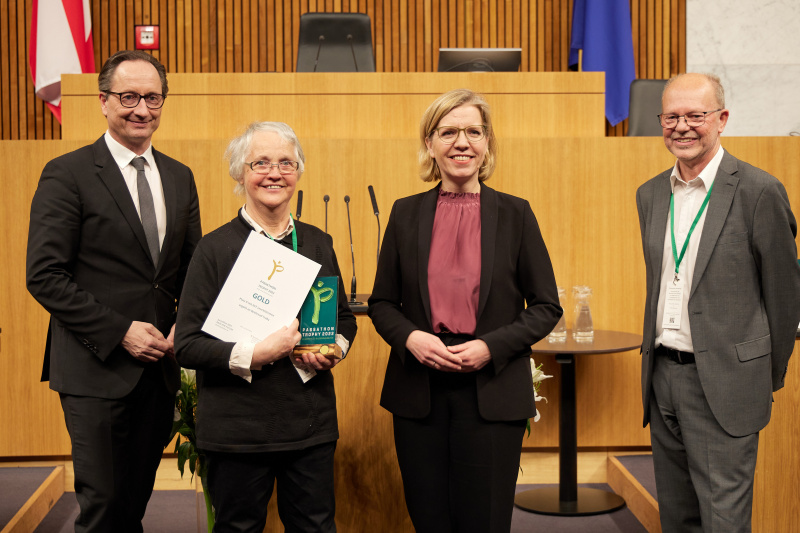 Überreichung der Auszeichnungen an die Gewinner:innen des passathon in der Kategorie „Gold“