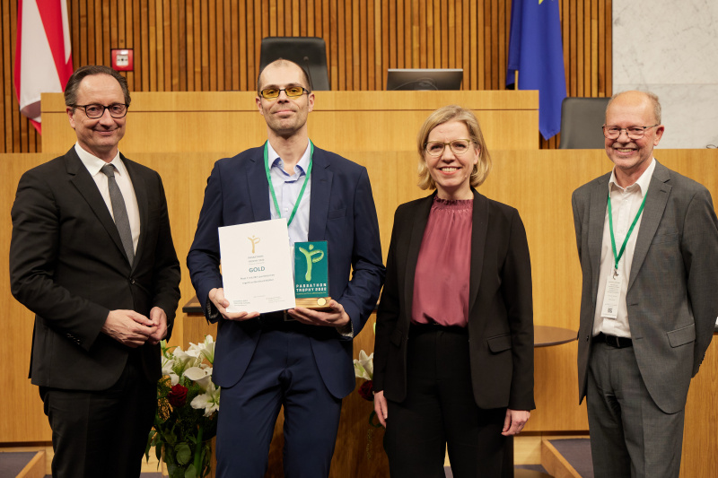 Überreichung der Auszeichnungen an die Gewinner:innen des passathon in der Kategorie „Gold“