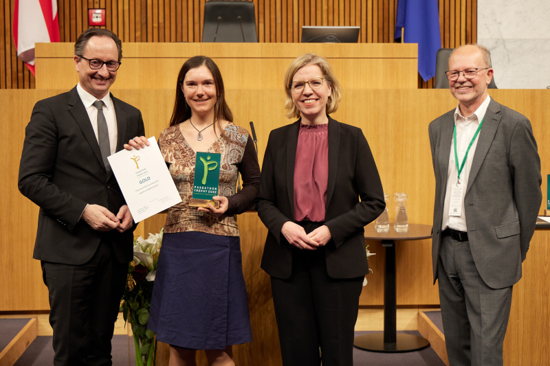 Überreichung der Auszeichnungen an die Gewinner:innen des passathon in der Kategorie „Gold“