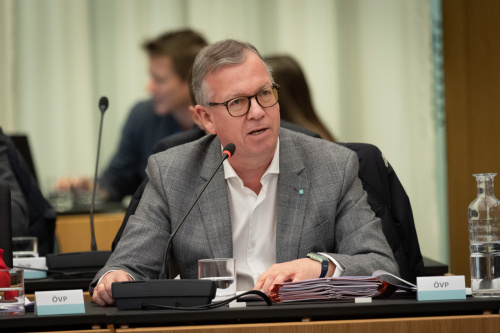 Fragerunde, Nationalratsabgeordneter Werner Saxinger (ÖVP) am Wort