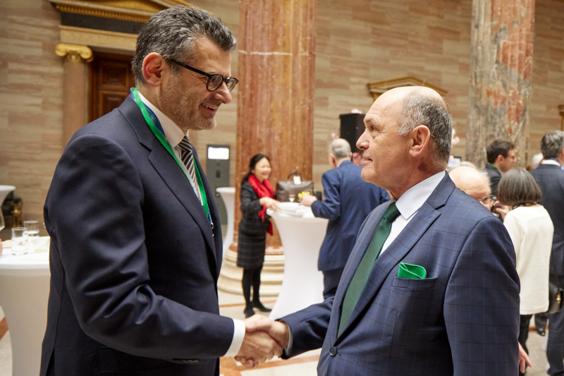 Von rechts: Nationalratspräsident Wolfgang Sobotka (ÖVP), Präsident des Österreichischen Rechtsanwaltskammertags Armenak Utudjian