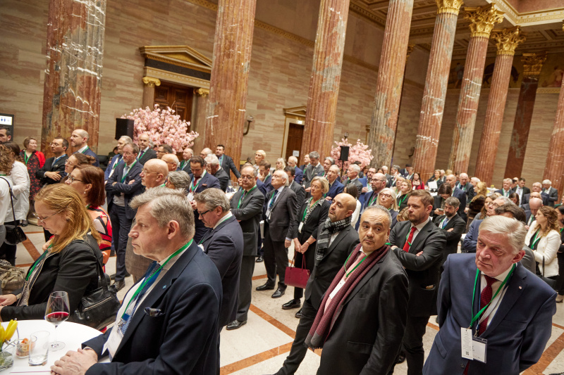 Veranstaltungsteilnehmer:innen