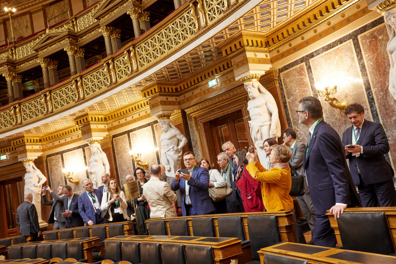 Führung durch das Parlament
