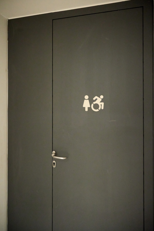 Toiletten UG Stiege 1 - Hinweisschild WC