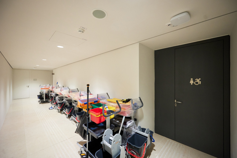 Toiletten UG Stiege 1