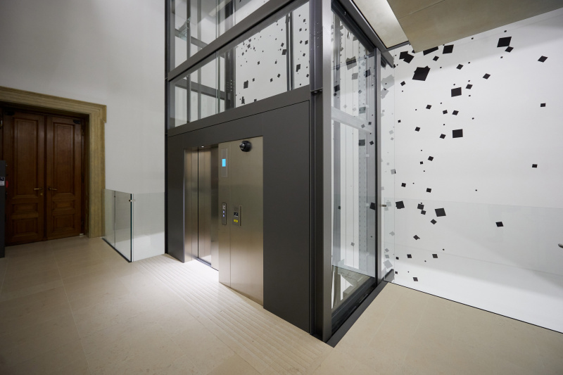 Aufzug Hauptstiege 1