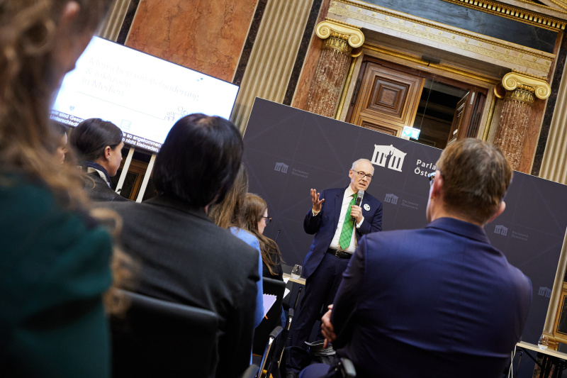 Begrüßung von Gründer und Initiator Zero Project Martin Essl