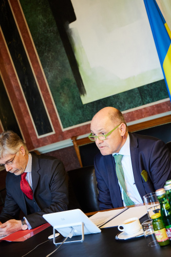 Von rechts: Nationalratspräsident Wolfgang Sobotka (ÖVP), Parlamentsdirektor Harald Dossi