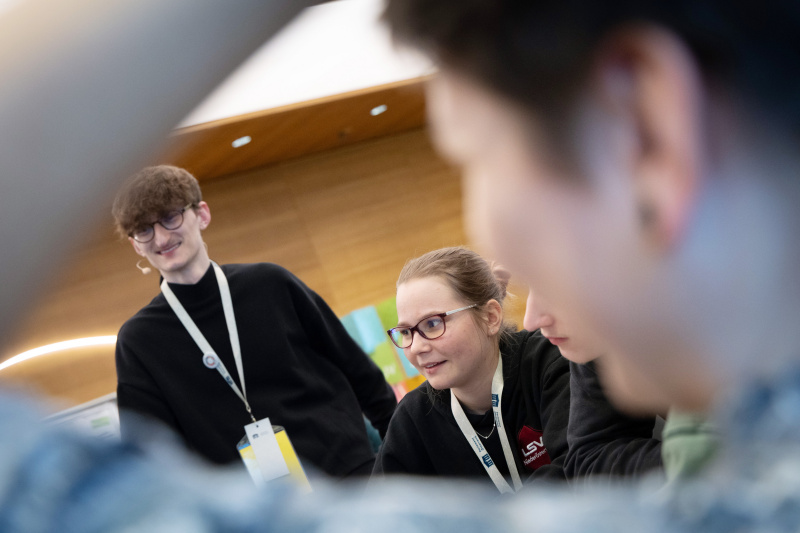 Veranstaltungsteilnehmer:innen in den Workshops