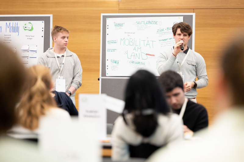 Ergebnispräsentation aus den Dialoggruppen des Klimajugendrats 2023