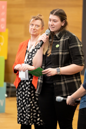 Von links: Daniela Kain – Klima- und Energiefonds, Vorsitzende der Bundesjugendvertretung Sabrina Prochaska