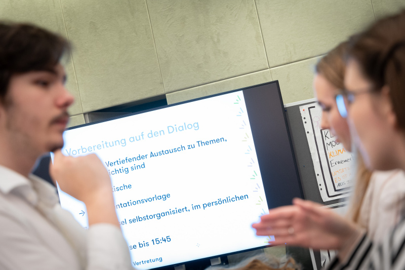 Veranstaltungsteilnehmer:innen in den Workshops