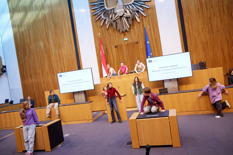 Sketch der Theatergruppe "Dschungel Wien"