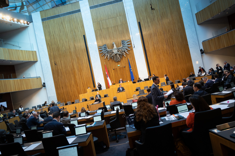 Blick in den Sitzungssaal