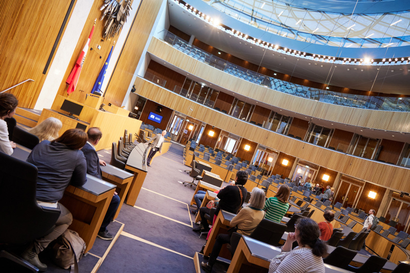 Führung durch das Parlament