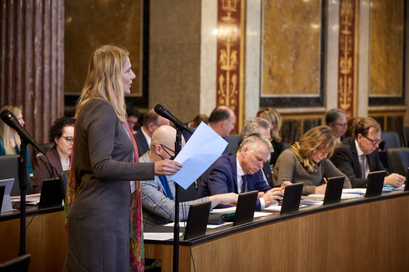 Fragestunde an Integrationsministerin Susanne Raab (ÖVP), Frage von Bundesrätin Elisabeth Grossmannn (SPÖ)