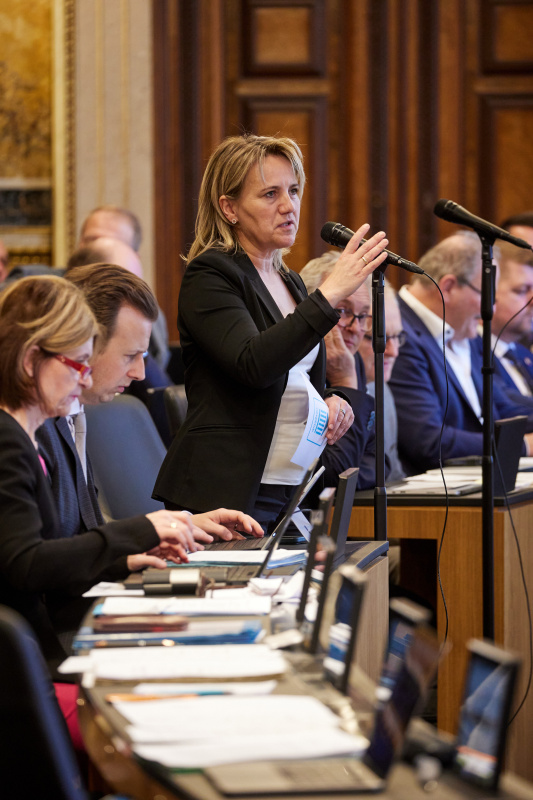 Fragestunde an Integrationsministerin Susanne Raab (ÖVP), Frage von Bundesrätin Johanna Miesenberger (ÖVP)