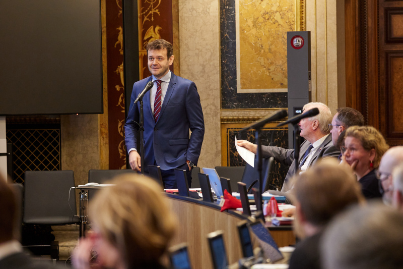 Fragestunde an Integrationsministerin Susanne Raab (ÖVP), Frage von Bundesrat Sascha Obrecht (SPÖ)