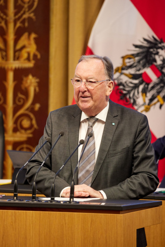 Am Redepult Bundesrat Ernest Schwindsackl (ÖVP)