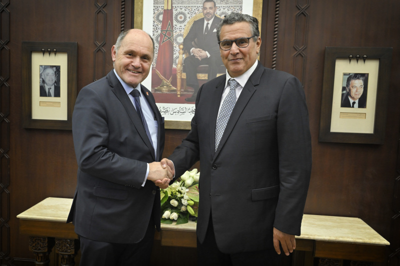 Von links: Nationalratspräsident Wolfgang Sobotka (ÖVP), Premierminister Aziz Akhennouch