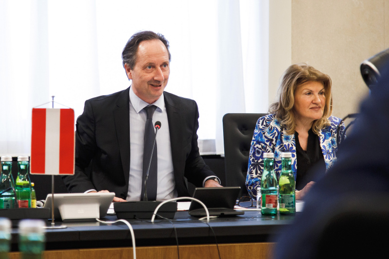 Von links: Bundesratspräsident Günter Kovacs (SPÖ), Bundesratsvizedirektorin Alice Alsch-Harant